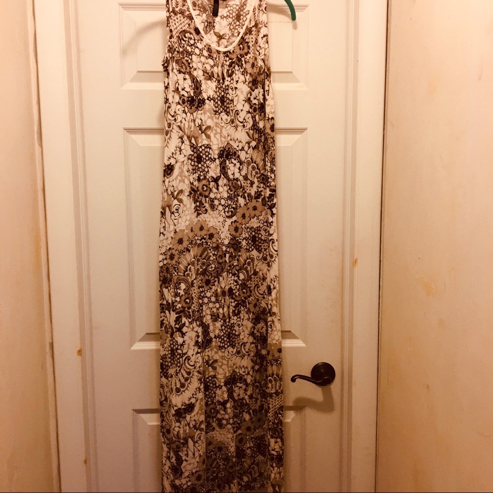 Soma Maxi Brown/Gray and White, Pintuck Seaming S